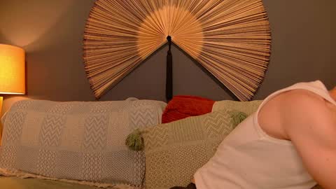 Snapshot of eddieds chatting on January 2025 02:43:01 AM Eddie online show from January 2025 02:43:01 AM