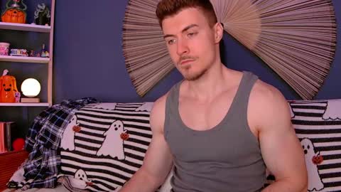 Snapshot of eddieds chatting on October 2025 02:06:01 AM Eddie online show from October 2025 02:06:01 AM