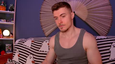 Snapshot of eddieds chatting on October 2025 02:45:02 AM Eddie online show from October 2025 02:45:02 AM