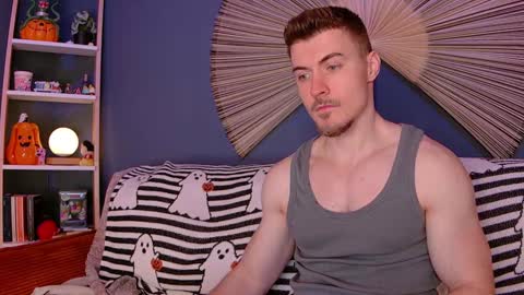 Snapshot of eddieds chatting on October 2025 03:32:02 AM Eddie online show from October 2025 03:32:02 AM