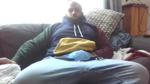 eddiejonez online show from February 2026 04:01:01 PM