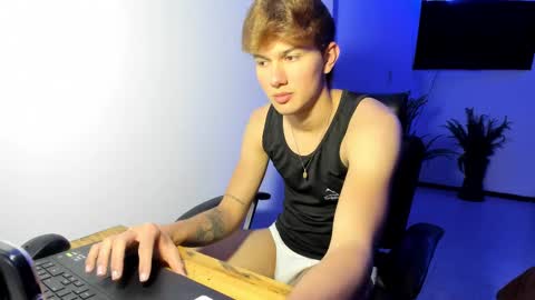 Edecio Cardenas online show from September 2025 08:55:02 PM