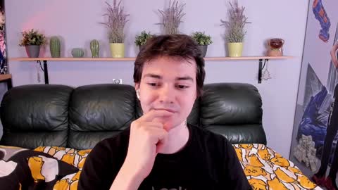 Snapshot of edgar_luck chatting on December 2024 01:14:01 AM Edgar online show from December 2024 01:14:01 AM