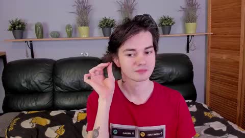 Snapshot of edgar_luck chatting on October 2025 02:45:01 AM Edgar online show from October 2025 02:45:01 AM