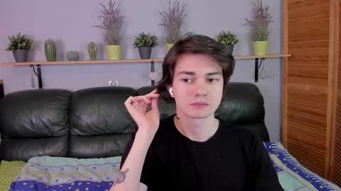 Snapshot of edgar_luck chatting on October 2025 10:00:02 PM Edgar online show from October 2025 10:00:02 PM