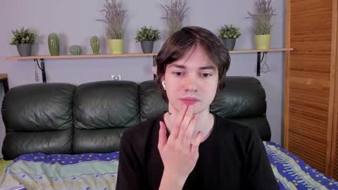 Snapshot of edgar_luck chatting on November 2025 09:06:02 PM Edgar online show from November 2025 09:06:02 PM