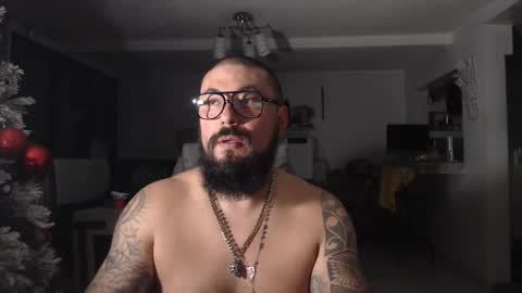 edgarram83 online show from December 2024 07:25:02 AM