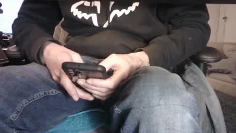 Snapshot of edged_biker chatting on January 2025 07:11:01 PM edged biker online show from January 2025 07:11:01 PM