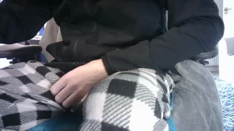 Snapshot of edged_biker chatting on January 2025 01:25:02 PM edged biker online show from January 2025 01:25:02 PM