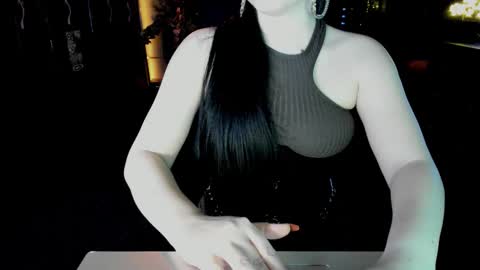 Snapshot of edgequeen69 chatting on October 2025 09:50:02 PM EdgeQueen69 online show from October 2025 09:50:02 PM