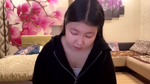 Eri online show from March 2026 06:34:02 PM