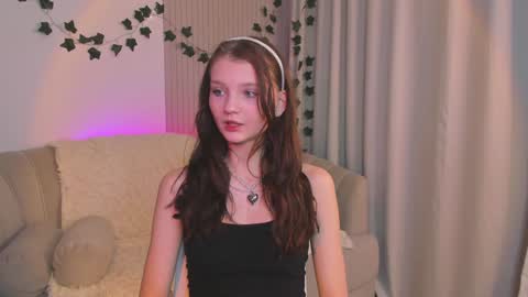 Lisa  online show from February 2025 04:03:01 AM