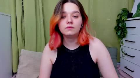 Snapshot of edna_dana chatting on December 2025 07:09:01 PM Edna online show from December 2025 07:09:01 PM
