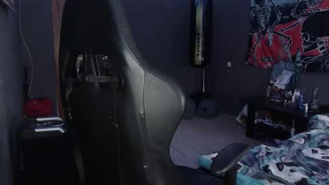 Eduar online show from November 2025 08:25:01 AM