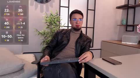 Eduardo online show from February 2025 03:42:01 AM