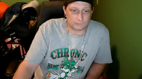 edwardaims_2please online show from June 2026 03:05:02 AM