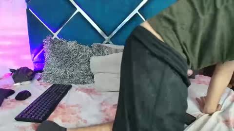 Edwin online show from April 2026 07:58:01 PM