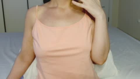 Snapshot of eelena4kiss chatting on June 2026 08:04:01 PM eelena4kiss online show from June 2026 08:04:01 PM