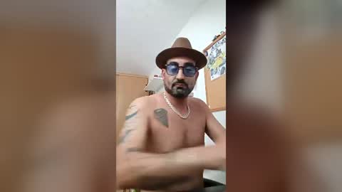Snapshot of eemmee708927 chatting on June 2026 02:39:02 PM eemmee708927 online show from June 2026 02:39:02 PM