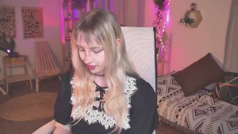 EVA NON NUDE online show from April 2026 05:10:01 PM