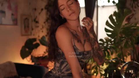 Effy online show from March 2025 10:42:01 PM