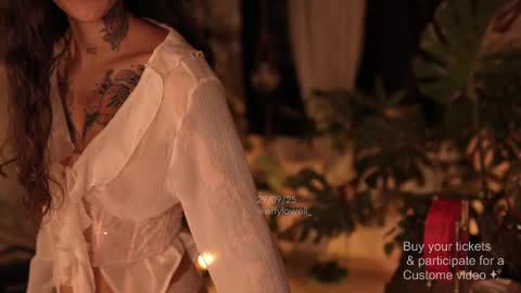 Effy online show from September 2025 12:48:02 AM