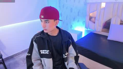 eidan_tay online show from May 2026 12:33:01 PM