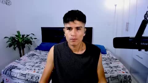 Snapshot of eiden_allenx1 chatting on December 2024 07:24:02 PM eiden_allenx1 online show from December 2024 07:24:02 PM