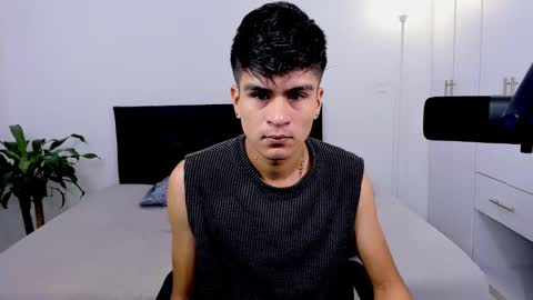Snapshot of eiden_allenx1 chatting on January 2025 10:46:01 AM eiden_allenx1 online show from January 2025 10:46:01 AM