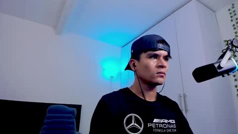 Snapshot of eiden_allenx1 chatting on February 2025 07:16:01 AM eiden_allenx1 online show from February 2025 07:16:01 AM