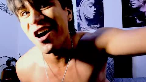 eiden_allenx1 online show from September 2025 03:06:01 PM