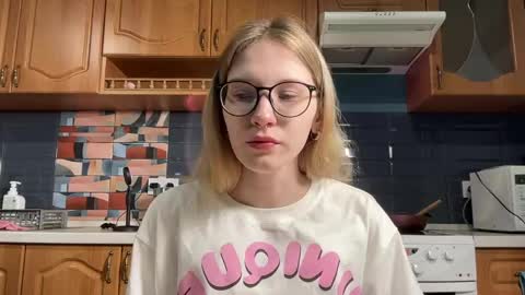 eileencrowday online show from April 2026 03:02:01 AM