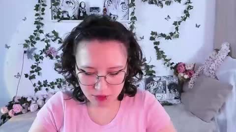 liasama online show from December 2024 12:33:01 PM