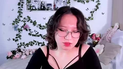 liasama online show from December 2024 11:36:02 PM