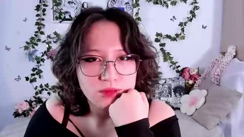 liasama online show from December 2024 02:42:01 AM