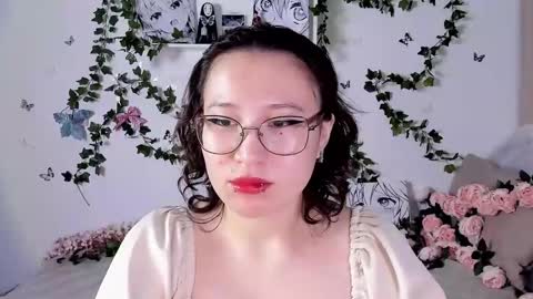 liasama online show from December 2024 12:51:02 AM
