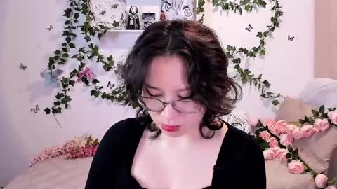 liasama online show from December 2024 04:13:01 AM