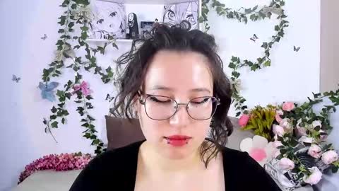 liasama online show from December 2024 01:45:01 AM