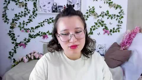 liasama online show from January 2025 12:09:02 AM