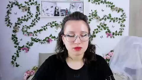 liasama online show from January 2025 04:54:02 AM