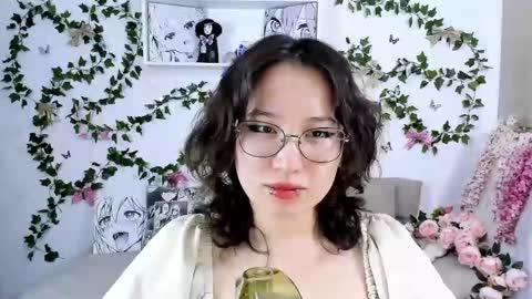 liasama online show from February 2025 02:40:02 AM