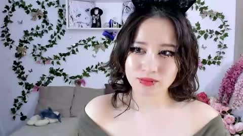 liasama online show from February 2025 01:24:02 AM