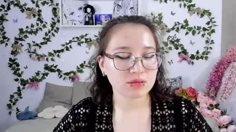 liasama online show from February 2025 02:14:01 AM