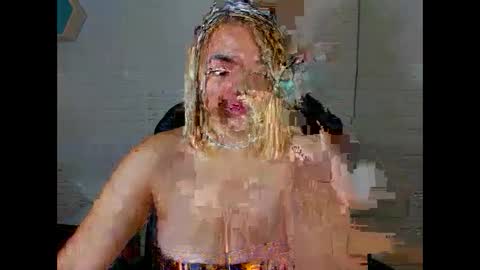 Snapshot of eily_blunts chatting on October 2025 12:24:02 PM Eily online show from October 2025 12:24:02 PM