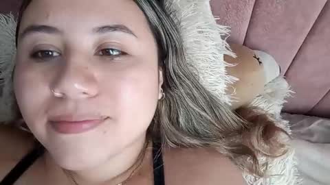 EIMY   MODEL INDEPENDENT online show from February 2026 05:20:01 PM