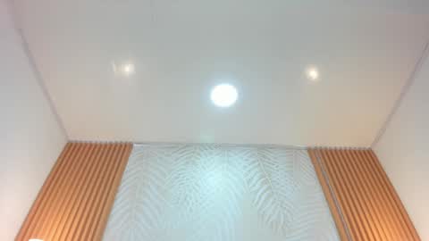 Eimy  online show from April 2026 06:05:01 AM