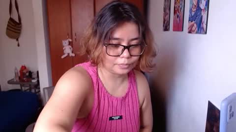 eimy_saenzz online show from February 2026 04:54:01 PM