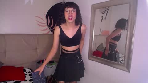 Snapshot of eimyflorian chatting on January 2025 02:32:02 PM Eimyflorian online show from January 2025 02:32:02 PM