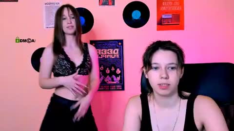 Snapshot of eira_mouse chatting on July 2026 06:43:01 PM Sweet Eira online show from July 2026 06:43:01 PM