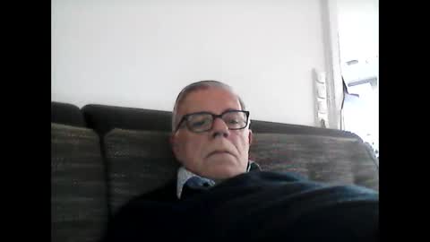 eisbaer1957 online show from December 2024 01:03:02 PM